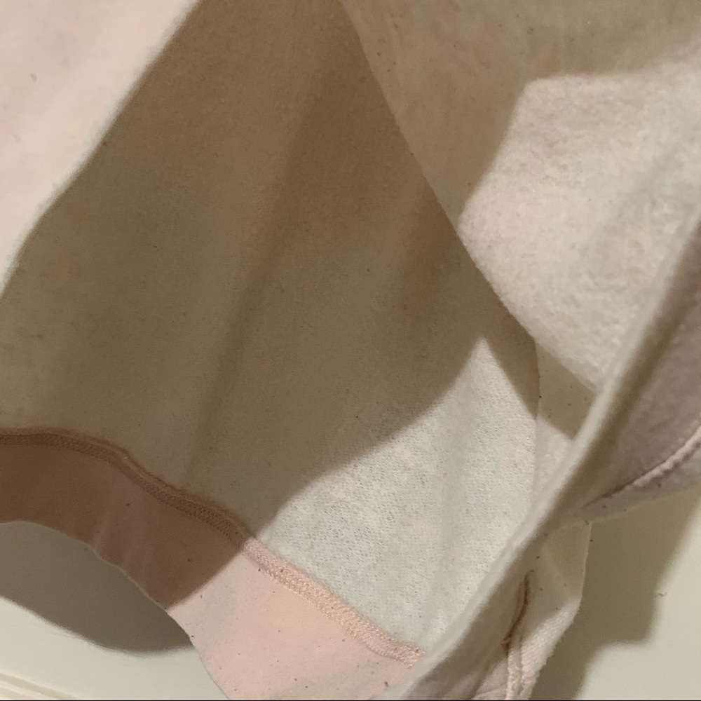 FREE w/ BUNDLE Baby Pink Crewneck Sweatshirt - as is - Picture 4 of 12